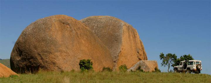 ScenicSwaziland,largebouldersdwarfourSwaziTrailsLandy